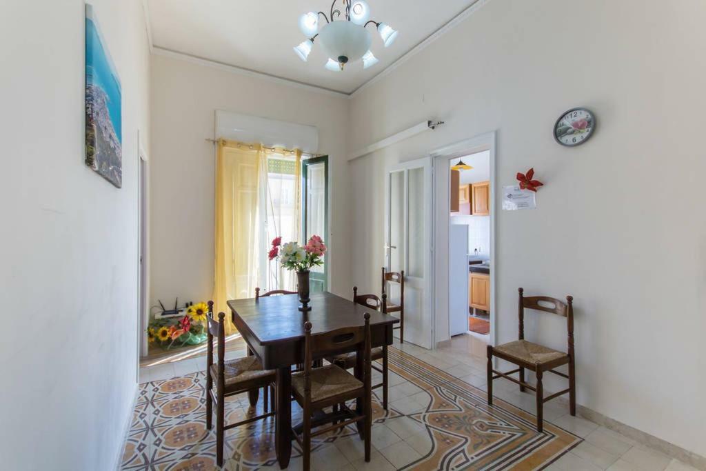 The Twins Rooms In Trapani 1 Eksteriør bilde